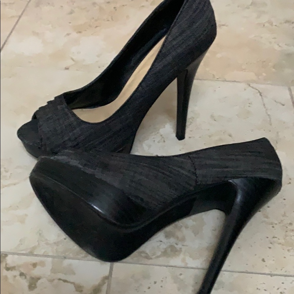 Shoes - Picture 3 of 3